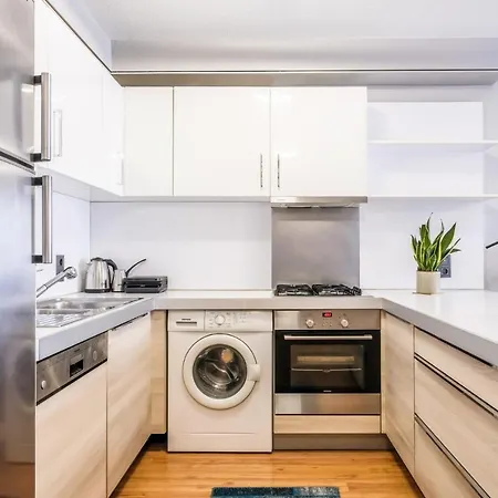 Luxury Near Finance Center In Atasehir Apartman Isztambul